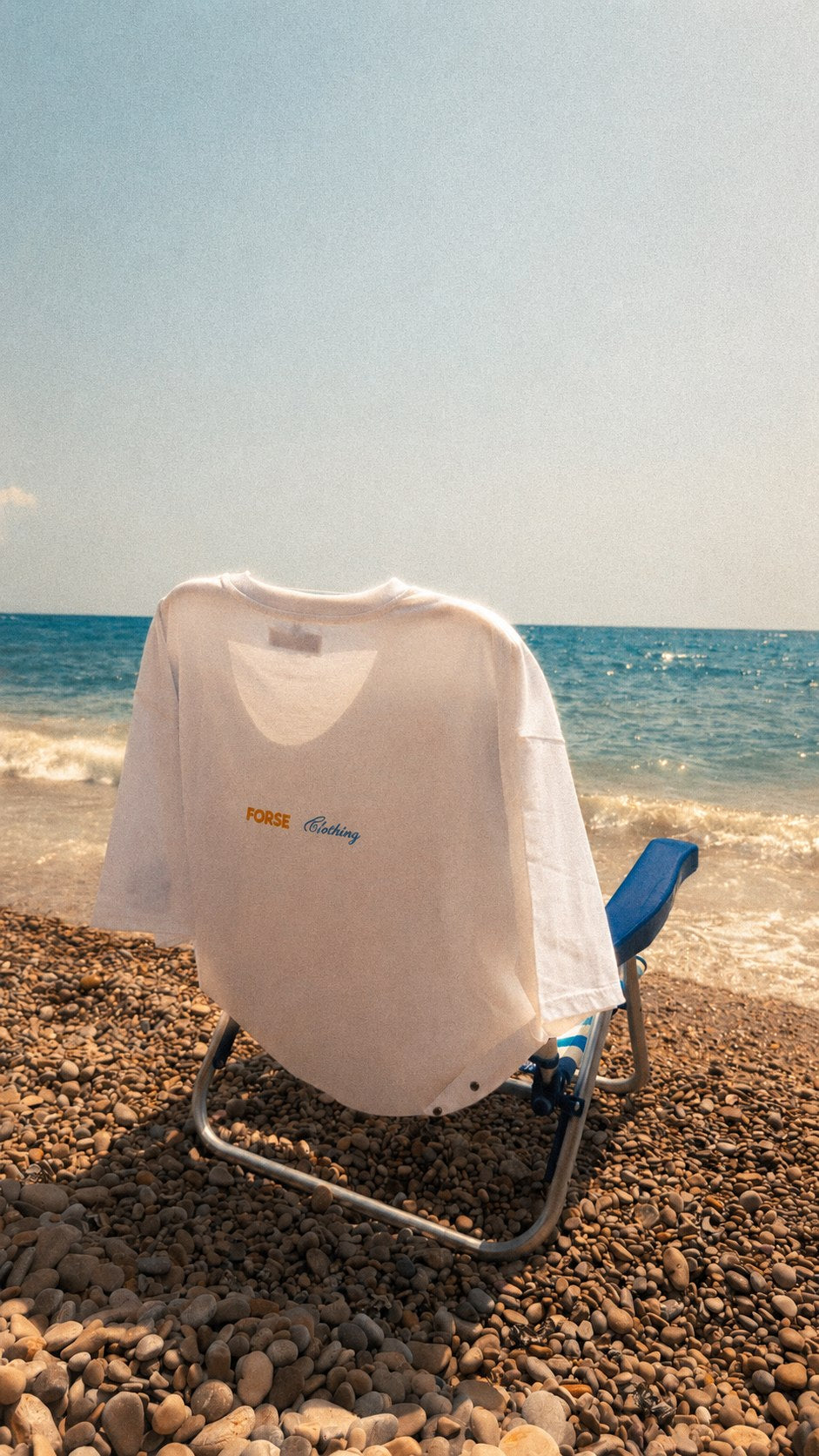 Campana SEE THE SEA, camiseta en la playa